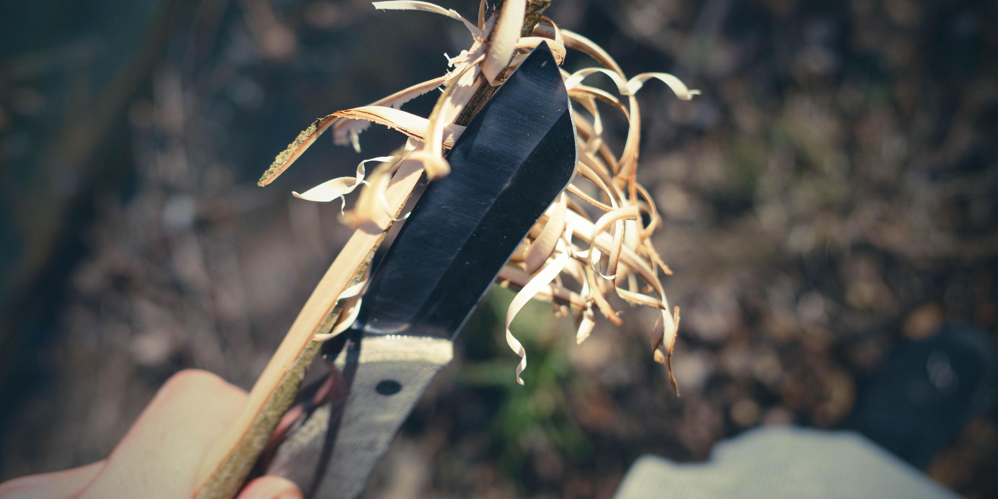 Exploring the Top 5 Essential Knives for Your Outdoor Adventures